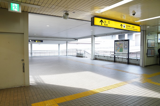 大阪モノレール山田駅からのアクセス03