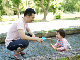 吹田万博記念公園で娘と川遊び